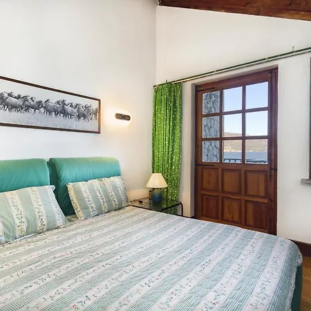 Sleeps 13 Air Con Wifi * Ispra