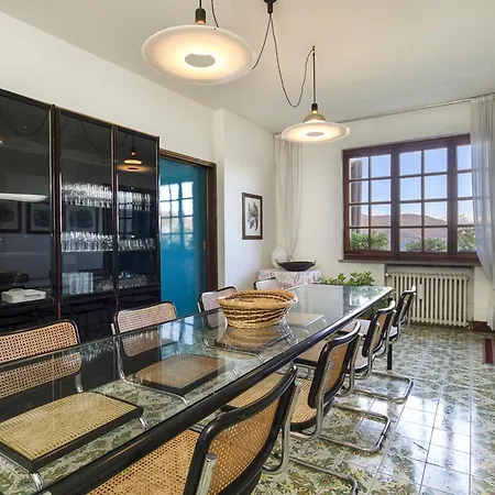 Sleeps 13 Air Con Wifi Villa *